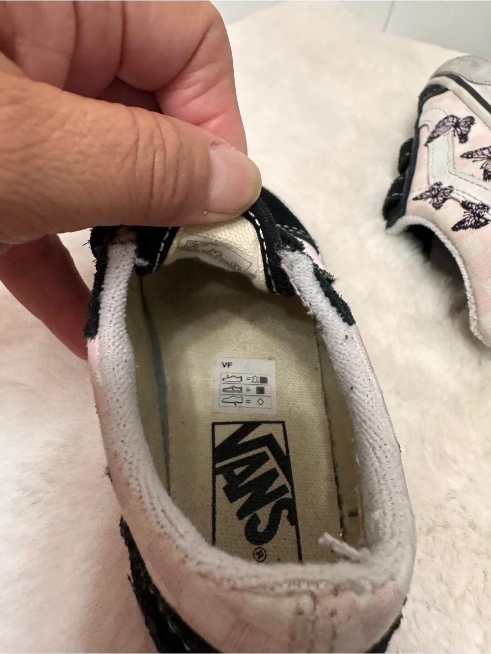 Vans Kids Butterfly Velcro Sneakers in Black and Pink